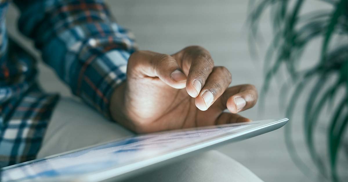 CalcuQuote_Stock image_Hands 1_1200x628px_2026