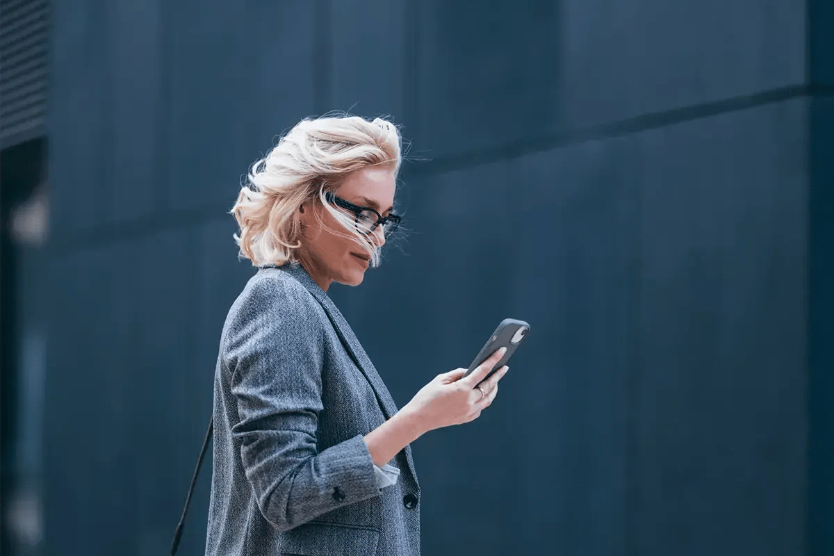 Polystar_SLA-Monitoring-corporate-portal_202509_iStock-2007576238_1200x800_RF