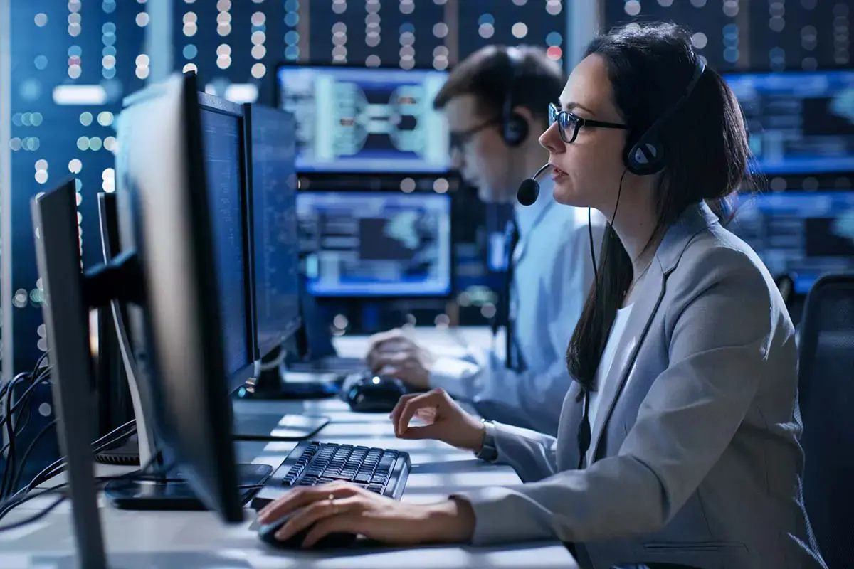 Service Managers in Telecom at work